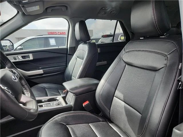 Used 2023 Gray Ford Limited 4x4 image 10