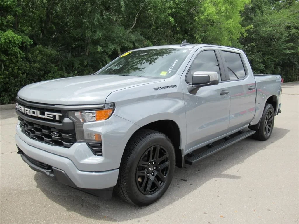 Used 2024 Gray Chevrolet Custom image 3
