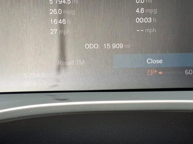 2025 Volvo XC40 Plus - Photo 26