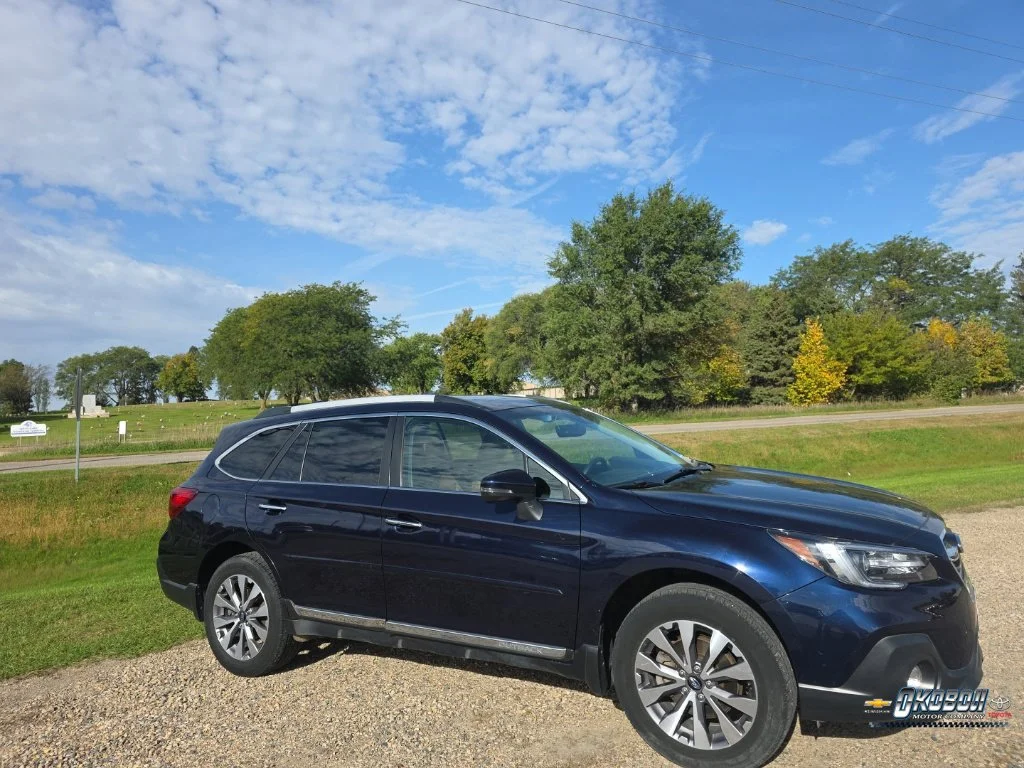Used 2018 Subaru Outback Touring with VIN 4S4BSATC4J3310498 for sale in Spirit Lake, IA