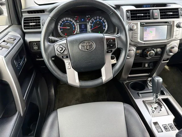 Used 2017 Silver Toyota SR5 Premium image 22