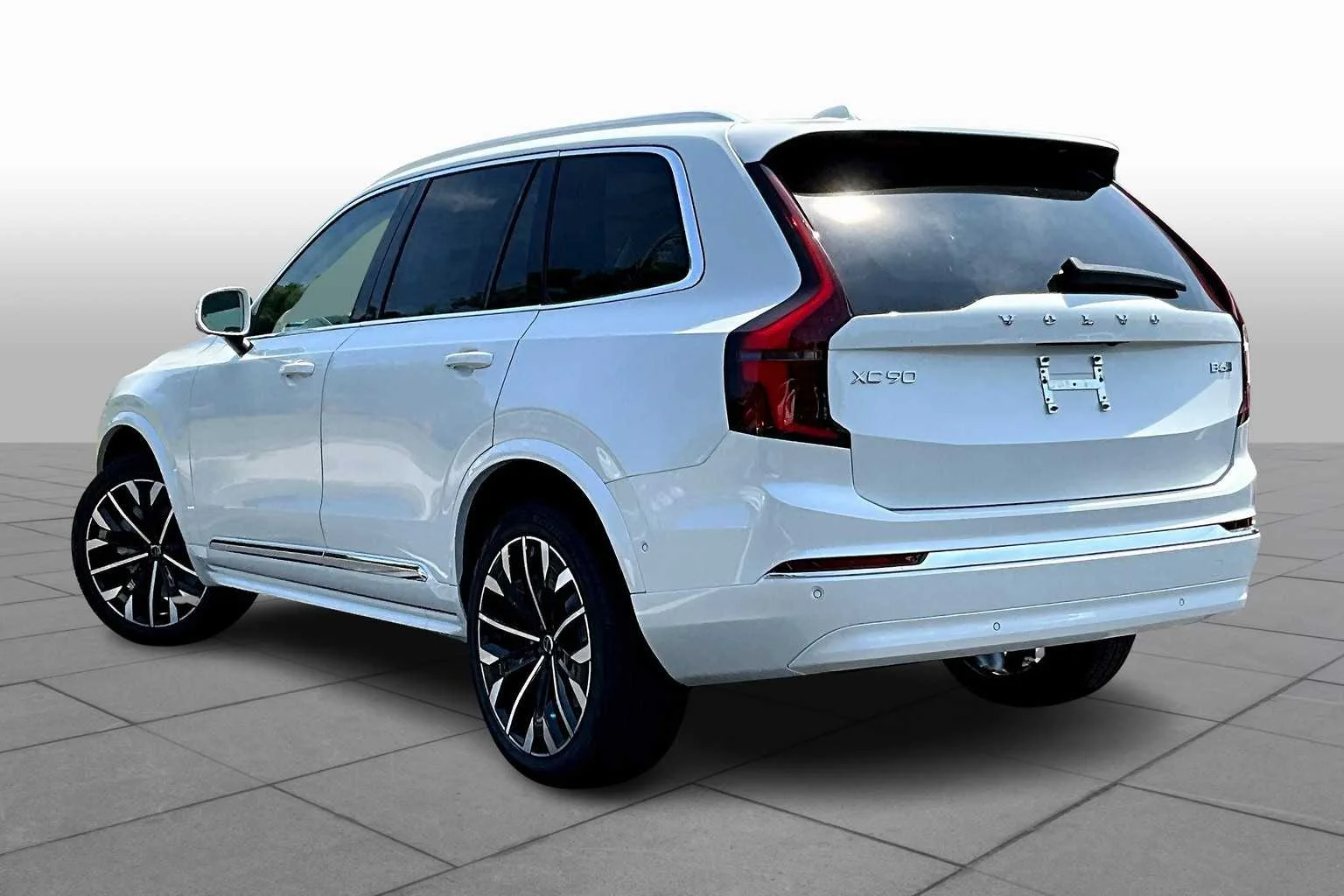 2026 Volvo XC90 Ultra - Photo 3
