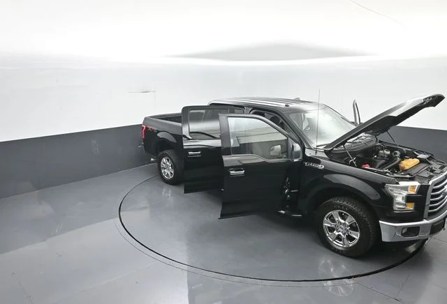 Used 2016 Shadow Black Ford XLT image 30