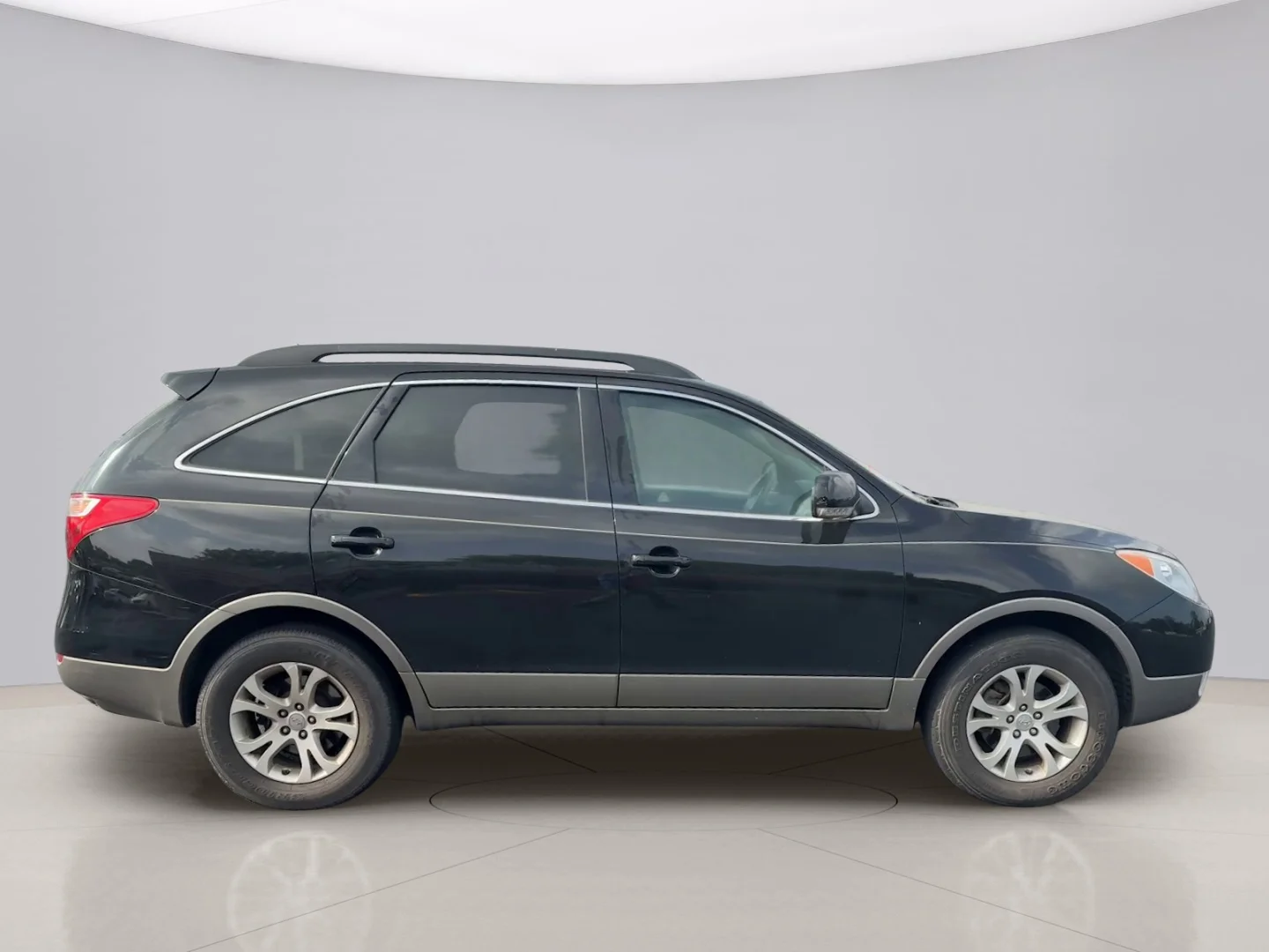 Used 2012 Black Hyundai GLS image 6