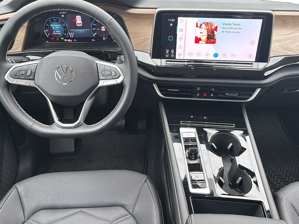 New 2026 White/off-white Volkswagen 2.0T SE w/Technology image 19