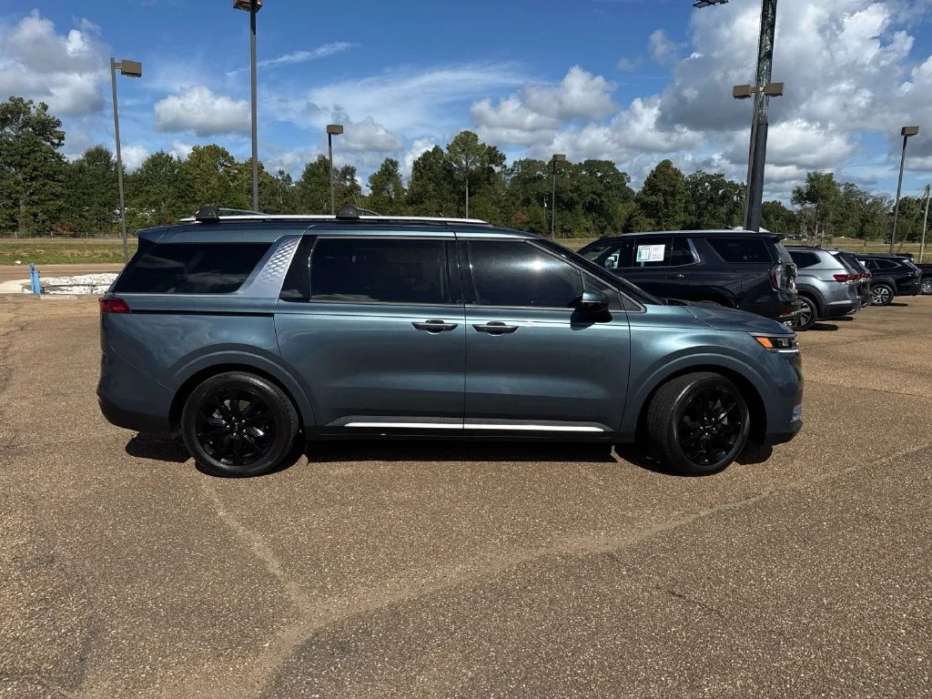 Used 2023 Blue Kia SX Prestige image 8