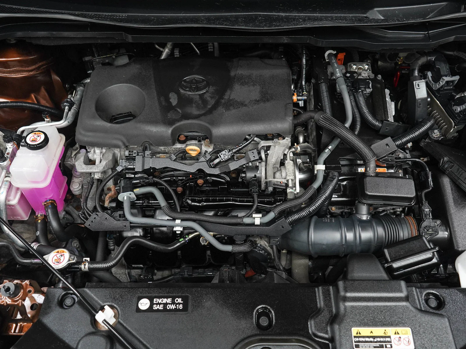 Used 2021  Toyota LE image 35