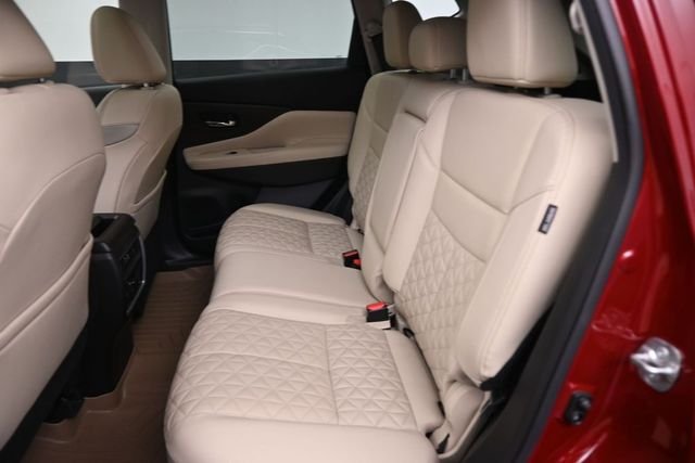 Used 2022 Red Nissan Platinum image 23