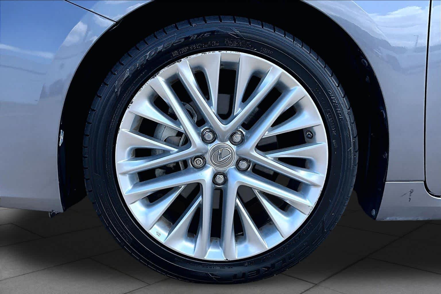 Used 2016 Nebula Gray Pearl Lexus  image 10
