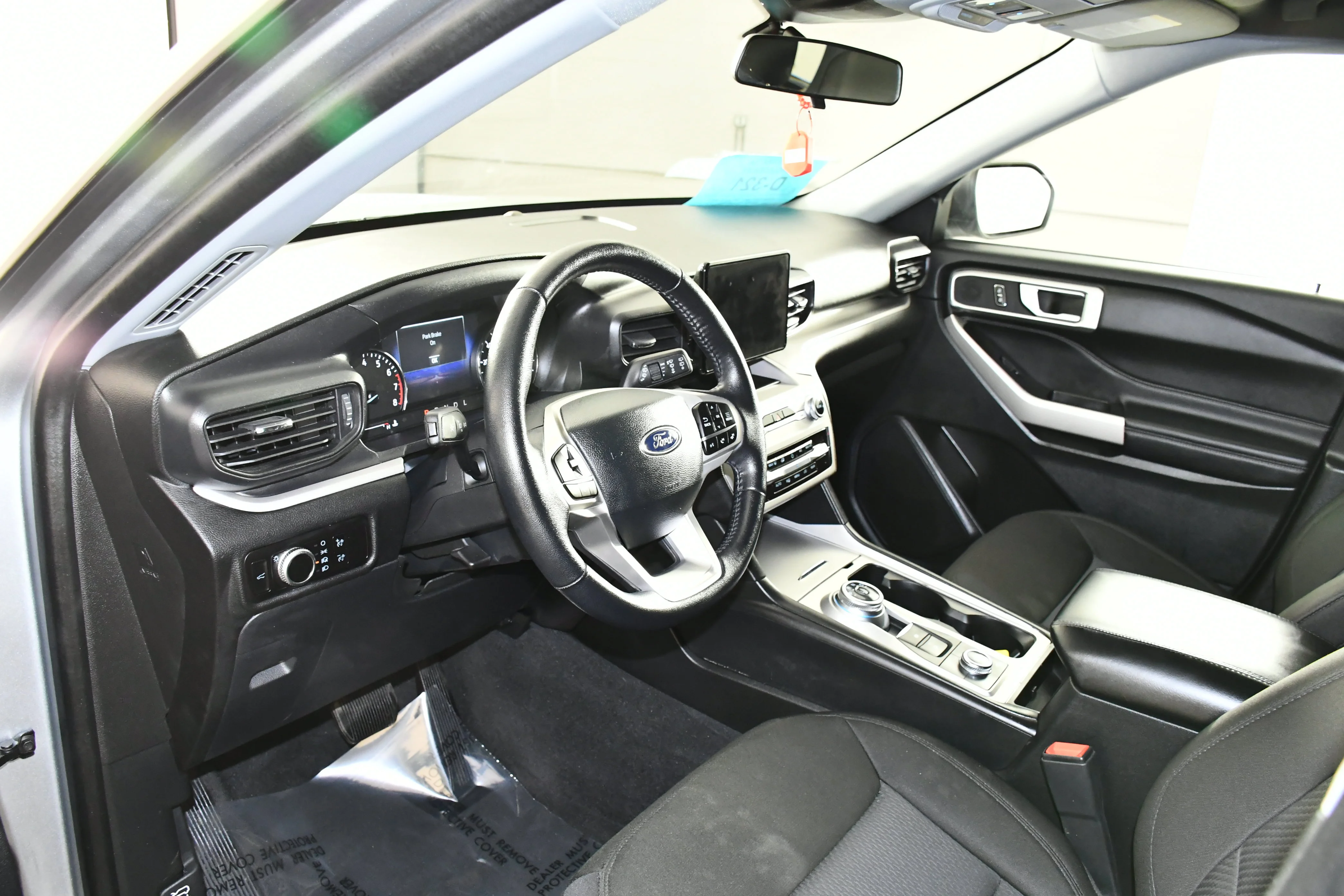 Used 2023 Silver Metallic Ford XLT image 2