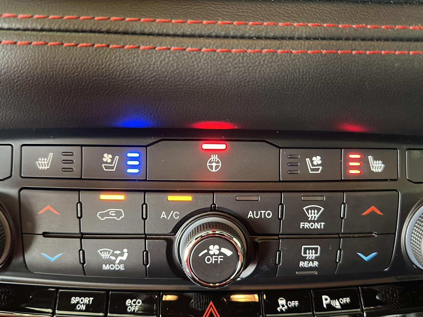 Used 2025 Vapour Grey Dodge R/T image 21