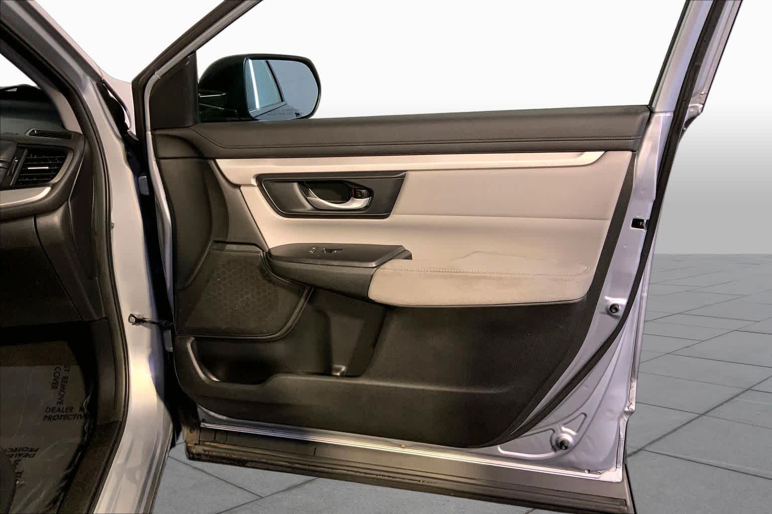 Used 2019 Lunar Silver Metallic Honda LX image 22