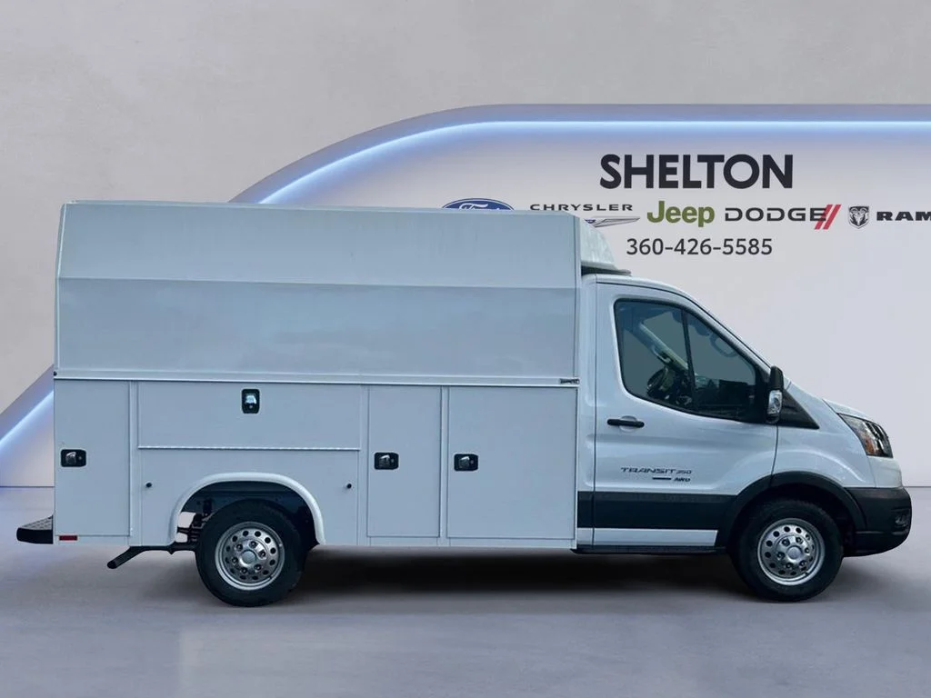 2024 Ford Transit Cutaway Base - Photo 6