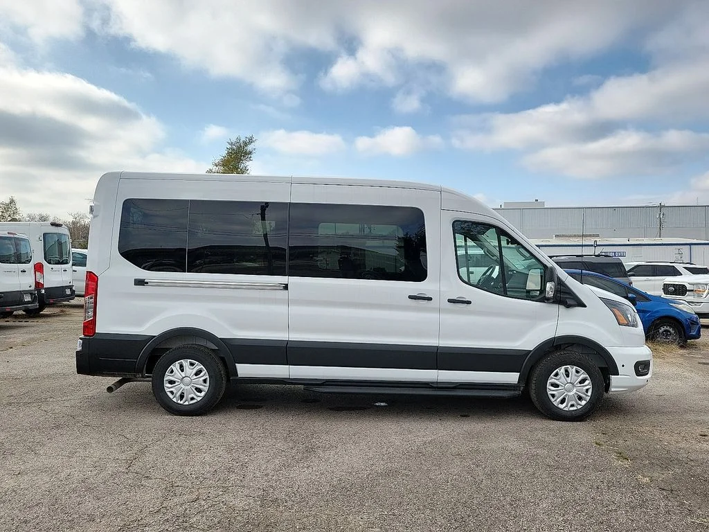 2025 Ford Transit Passenger Van XLT - Photo 6