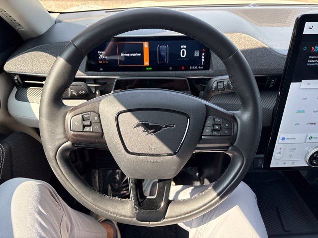 Used 2023 White Ford Premium image 9