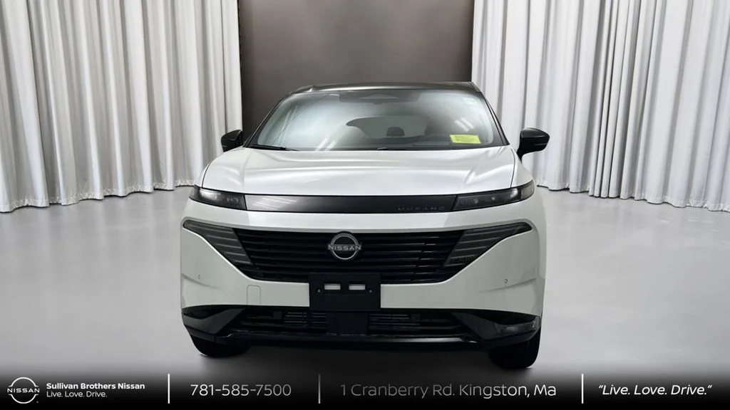 New 2026 White Nissan Platinum image 2