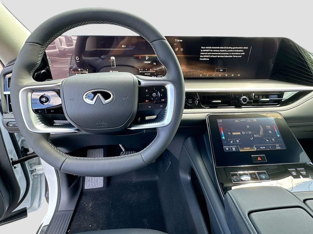 New 2026 RADIANT WHITE INFINITI Luxe 2WD image 11
