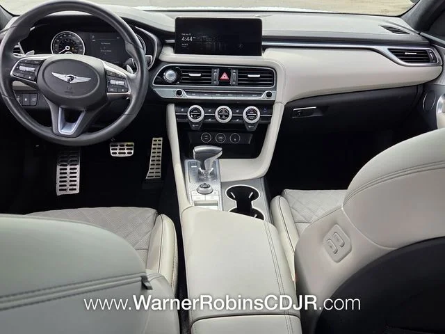 Used 2023 White Genesis 3.3T image 9