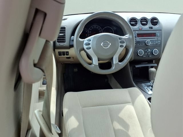 Used 2011  Nissan 2.5 S image 4