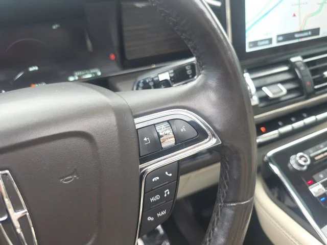 Used 2021 White Lincoln Black Label image 24