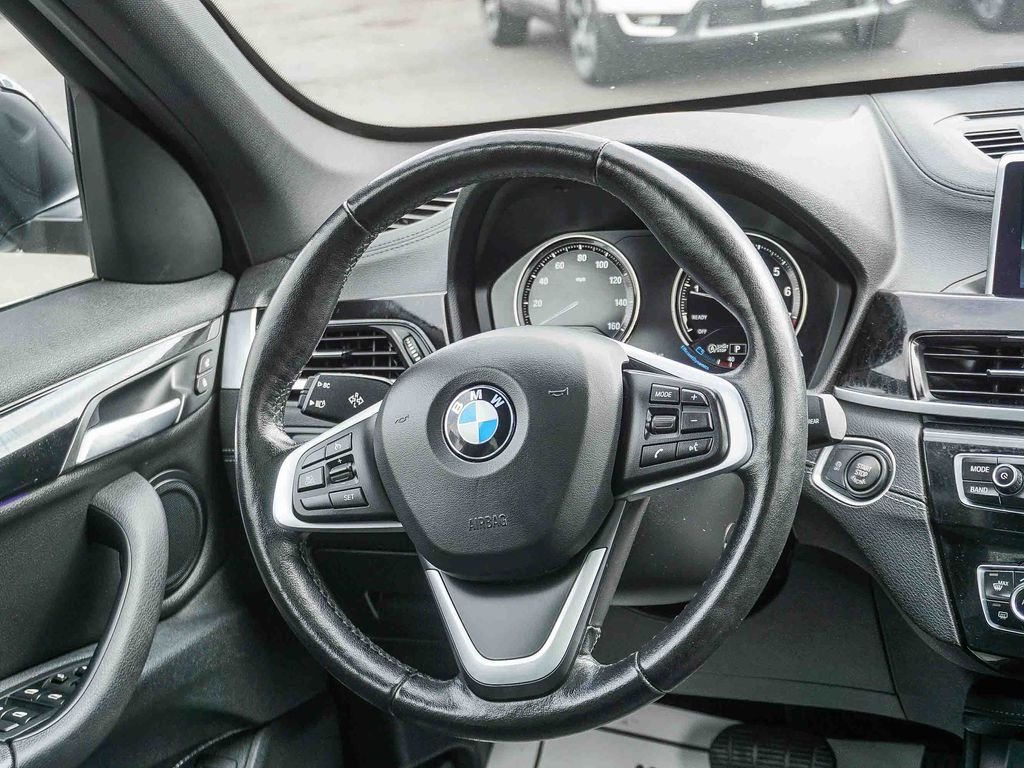 Used 2021 Gray BMW sDrive28i image 17
