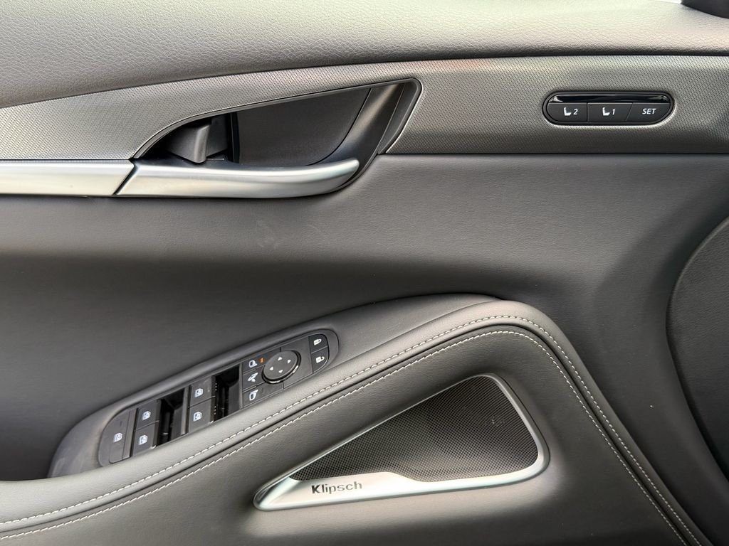 New 2027 RADIANT WHITE INFINITI Luxe FWD image 27