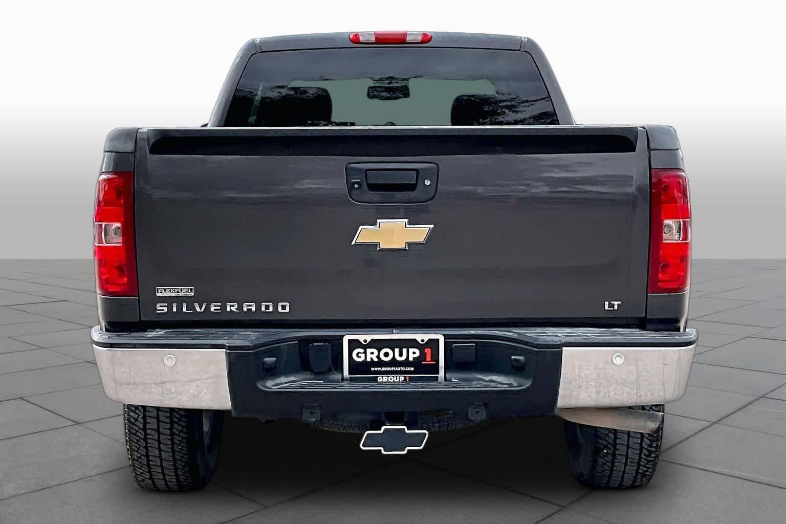 Used 2011 Taupe Gray Metallic Chevrolet LT image 4