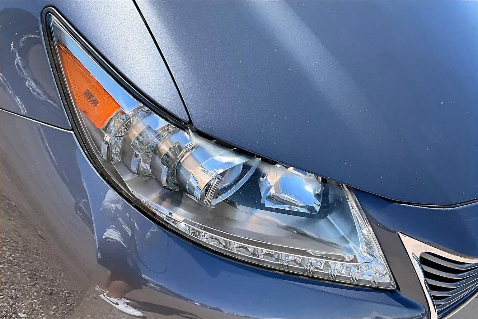 Used 2014 Nebula Gray Pearl Lexus Hybrid image 24