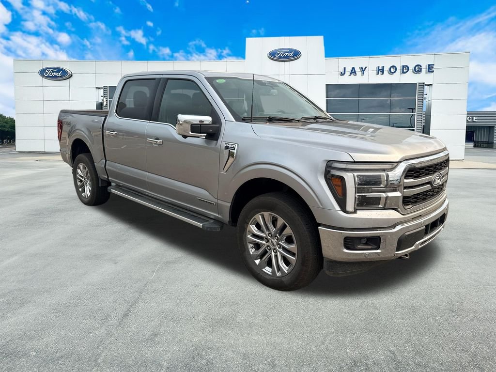 Used 2025 Silver Ford Lariat image 1