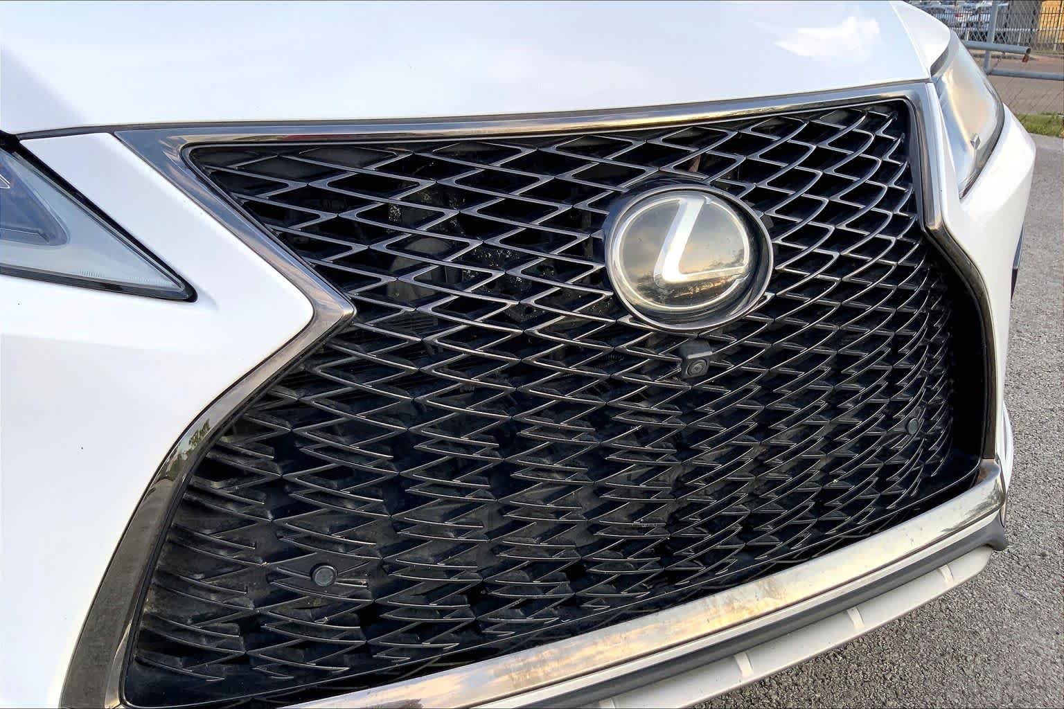 Used 2022 Ultra White Lexus F SPORT Handling image 57