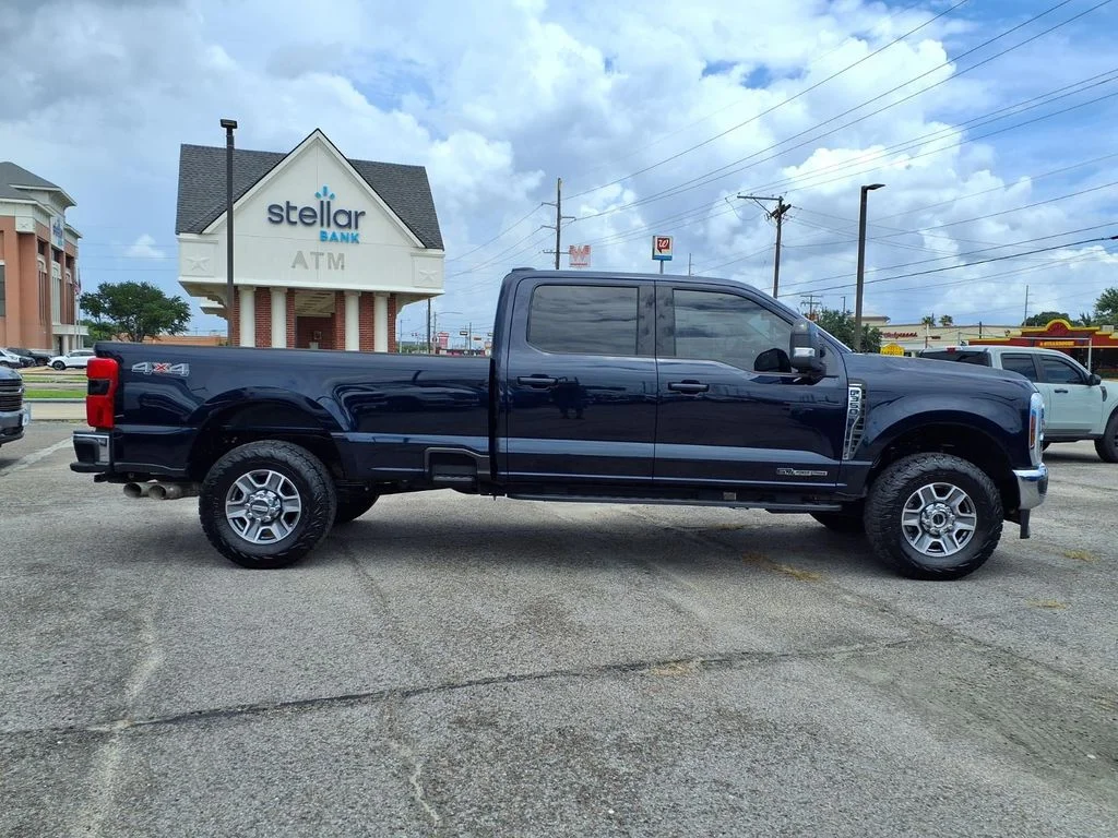 Used 2025 Blue Ford Lariat image 16
