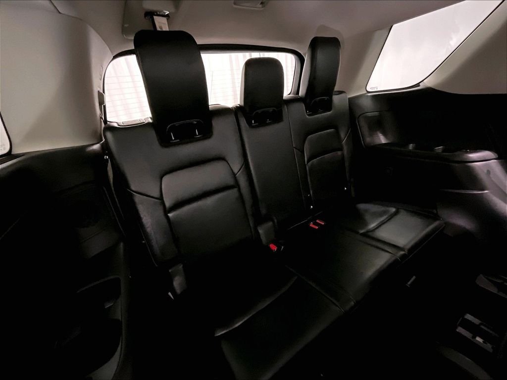Used 2023 Silver Nissan Platinum image 17