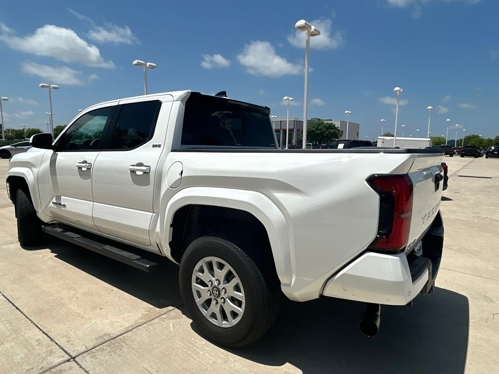 Used 2025 White Toyota SR5 image 6