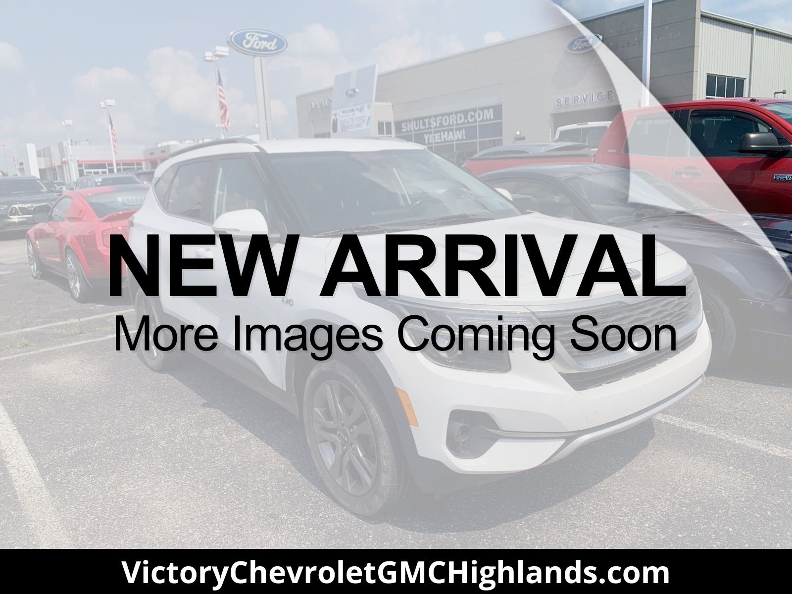 Used 2021 White Kia S image 1