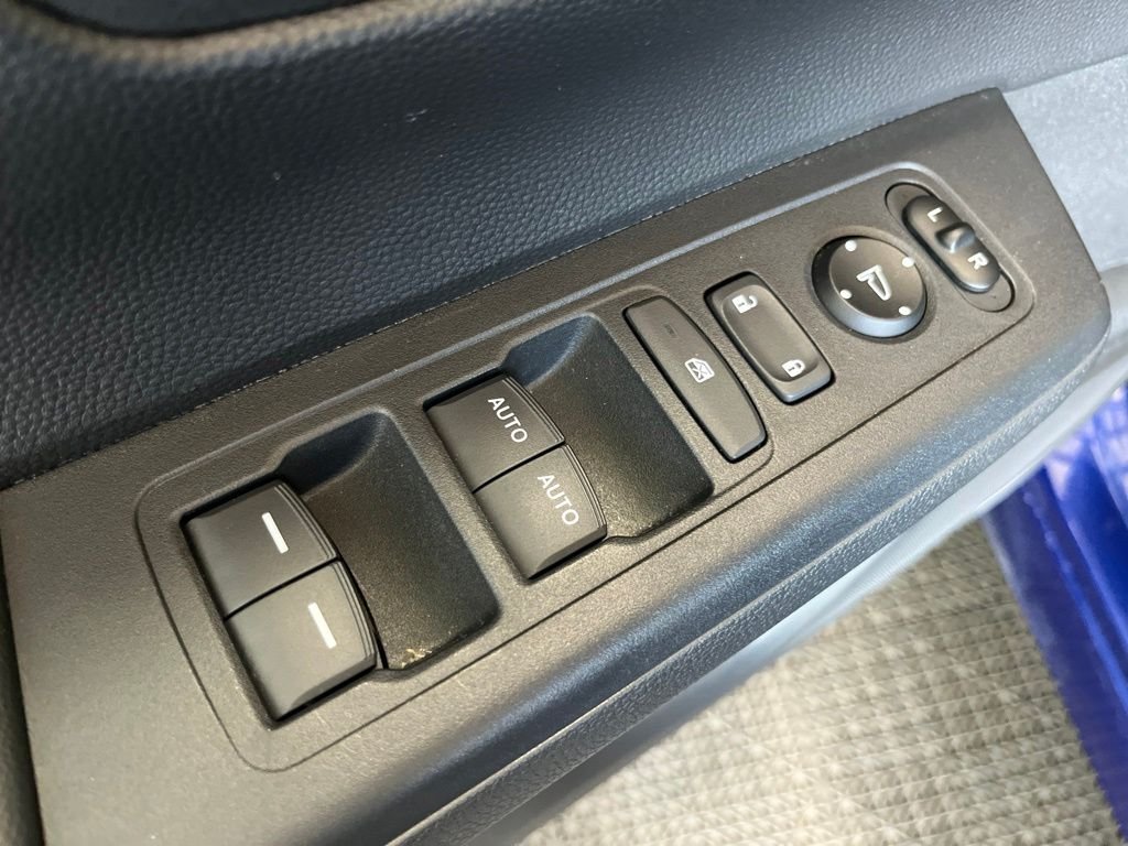 Used 2023  Honda Sport image 5
