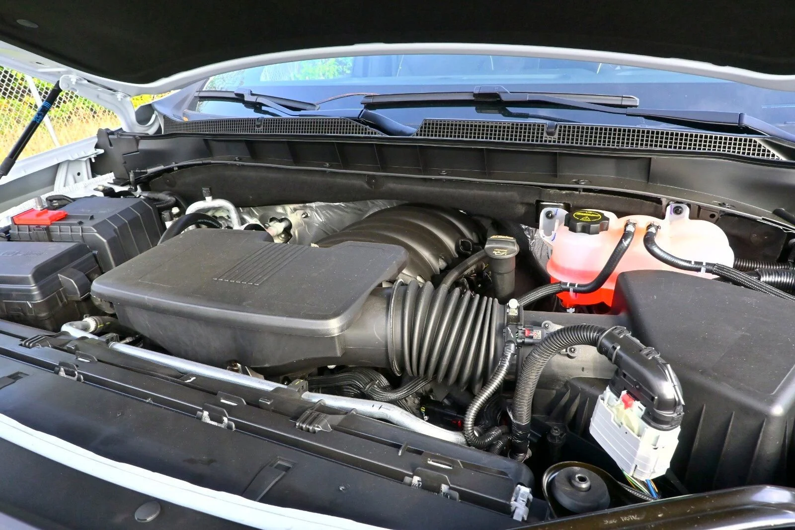 2026 Chevrolet Suburban Premier - Photo 42