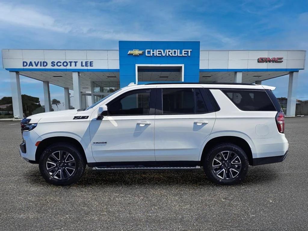 Used 2023 Summit White Chevrolet Z71 image 13