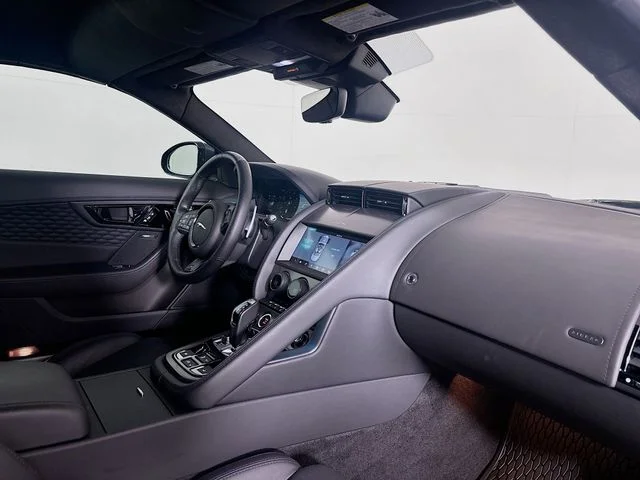 2024 Jaguar F-Type R75 - Photo 28