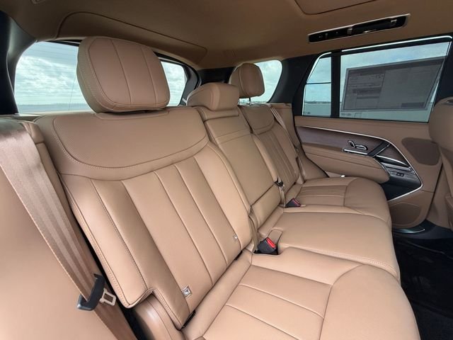 New 2026 British Racing Green Land Rover SE image 17