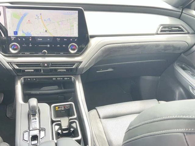 Used 2024 Silver Lexus 350 Luxury image 14
