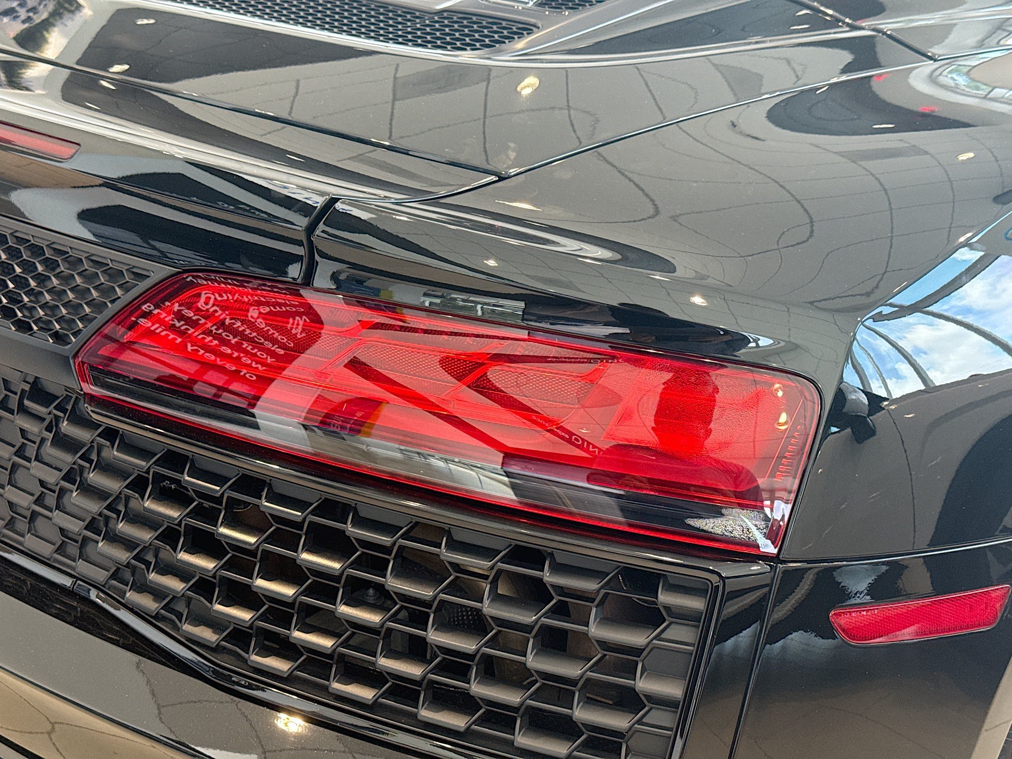 2021 Audi R8 Base - Photo 19