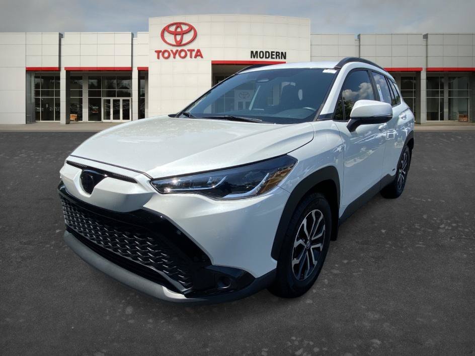 Used 2023 Wind Chill Pearl Toyota Hybrid SE image 1