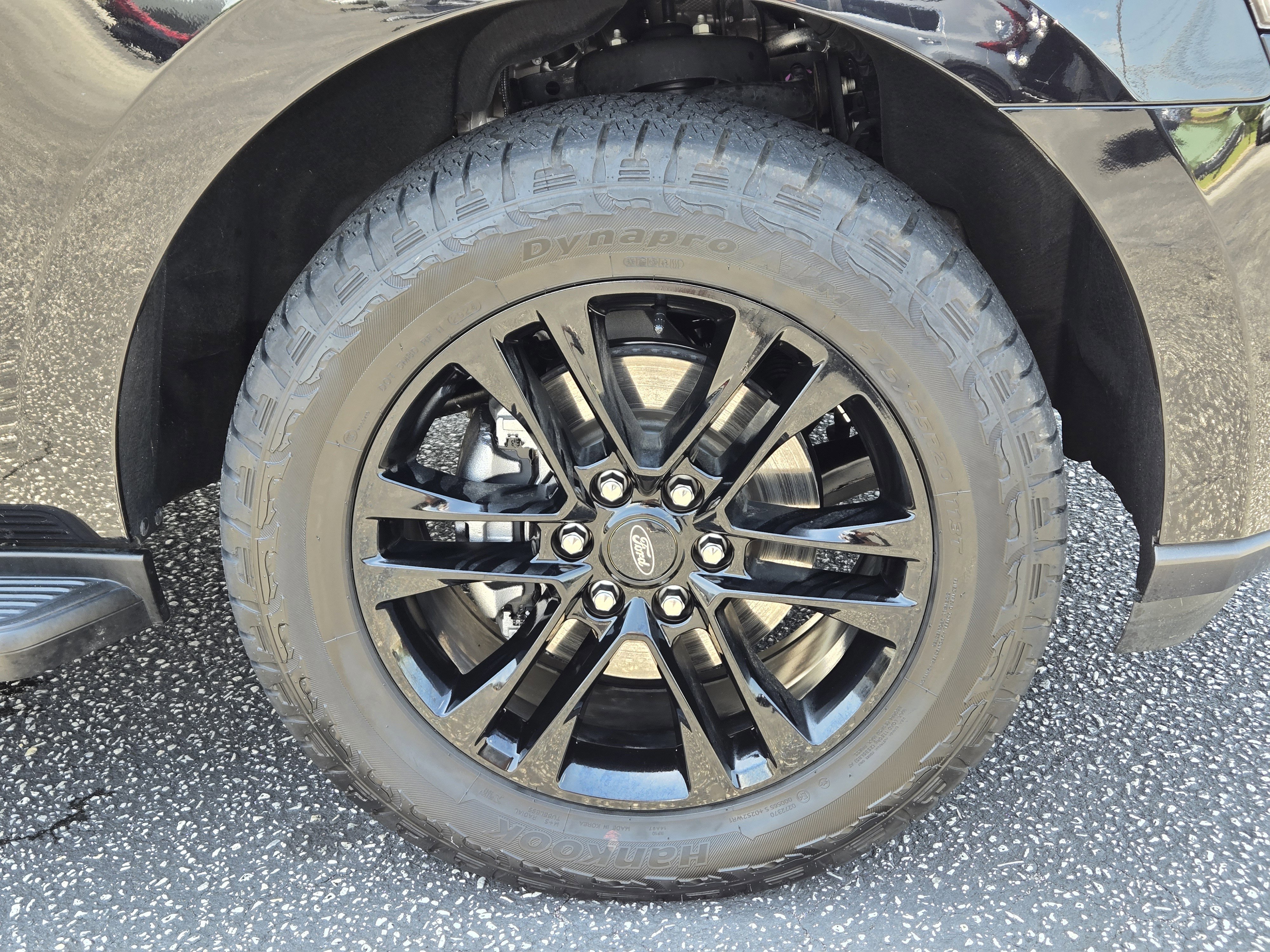 Used 2024 Black Ford XLT image 5
