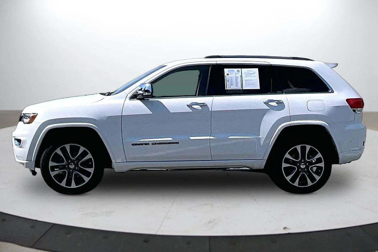 Used 2018 White Jeep Overland image 5
