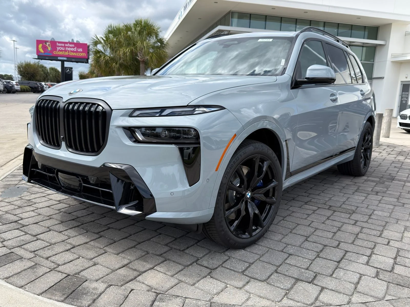 2026 BMW X7 xDrive40i's photo