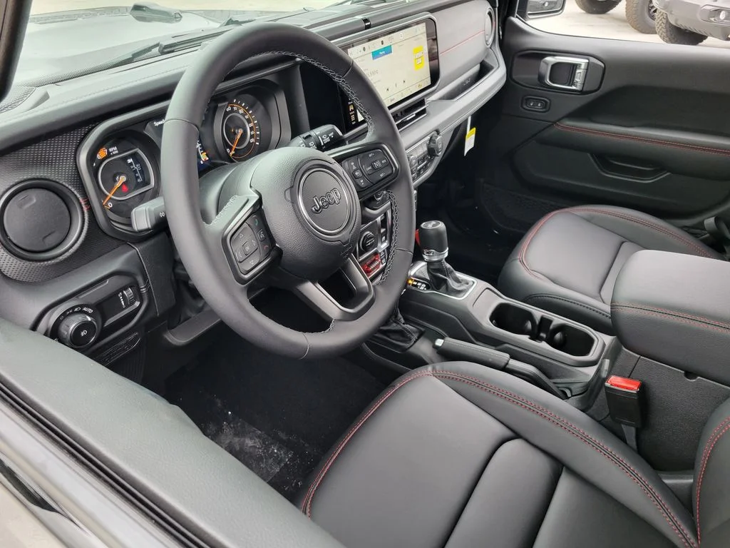 New 2026 Black Clearcoat Jeep Rubicon X image 3