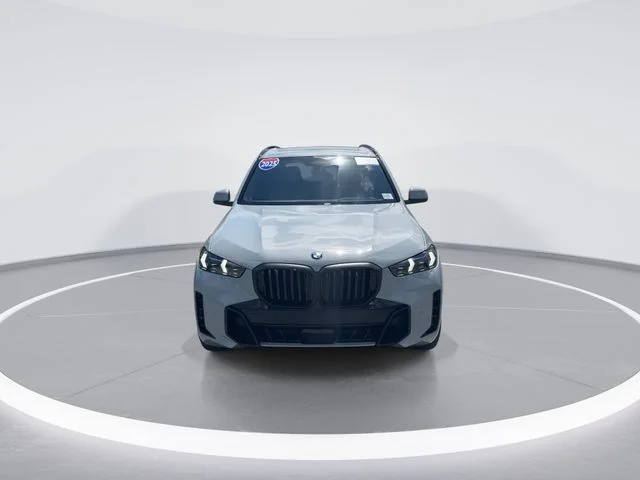 Used 2025 Gray BMW sDrive40i image 2