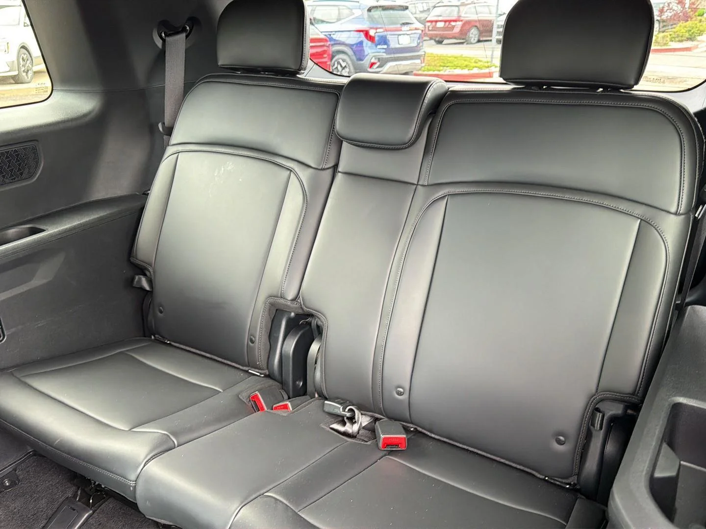 Used 2027 Black Jade Green Kia X-Line EX image 19