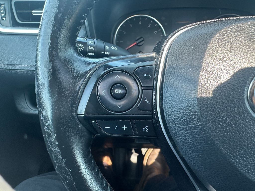 Used 2021 Blue Toyota XLE Premium image 20