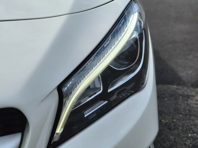 Used 2018 White Mercedes-Benz CLA 250 image 9